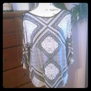 Alice and Olivia Boho blouse with open sleeves